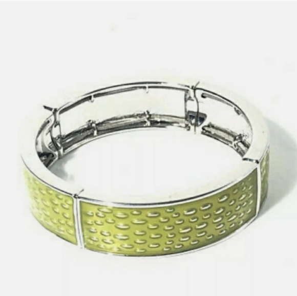 Lia Sophia Quench Lime Stretch Bracelet NWT $58 - Picture 1 of 6